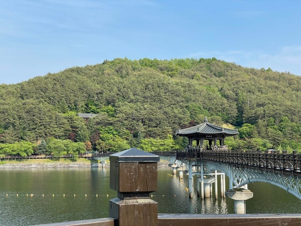 昼間の月映橋