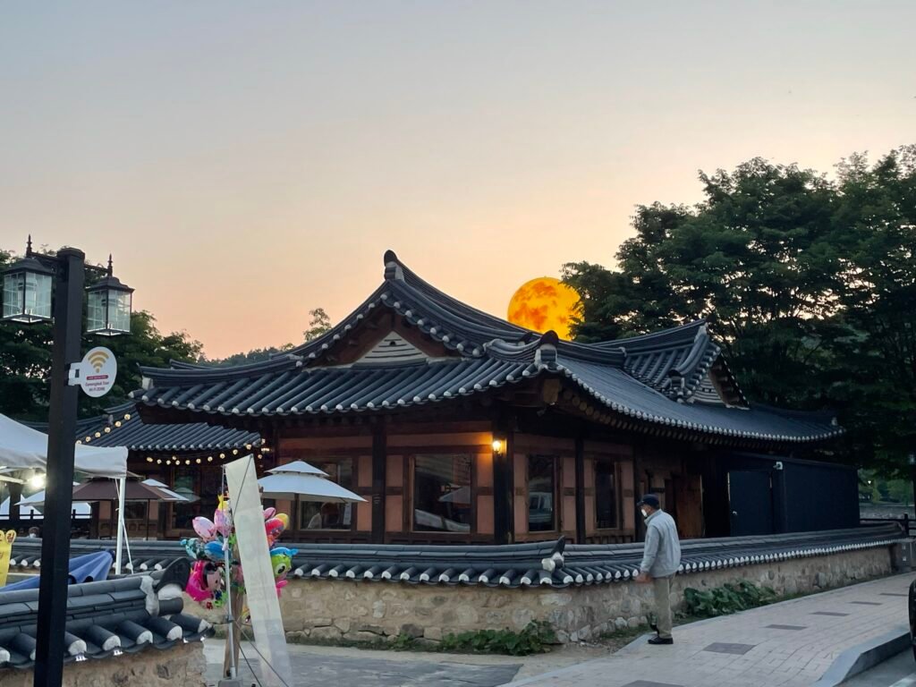 夕暮れの月映堂