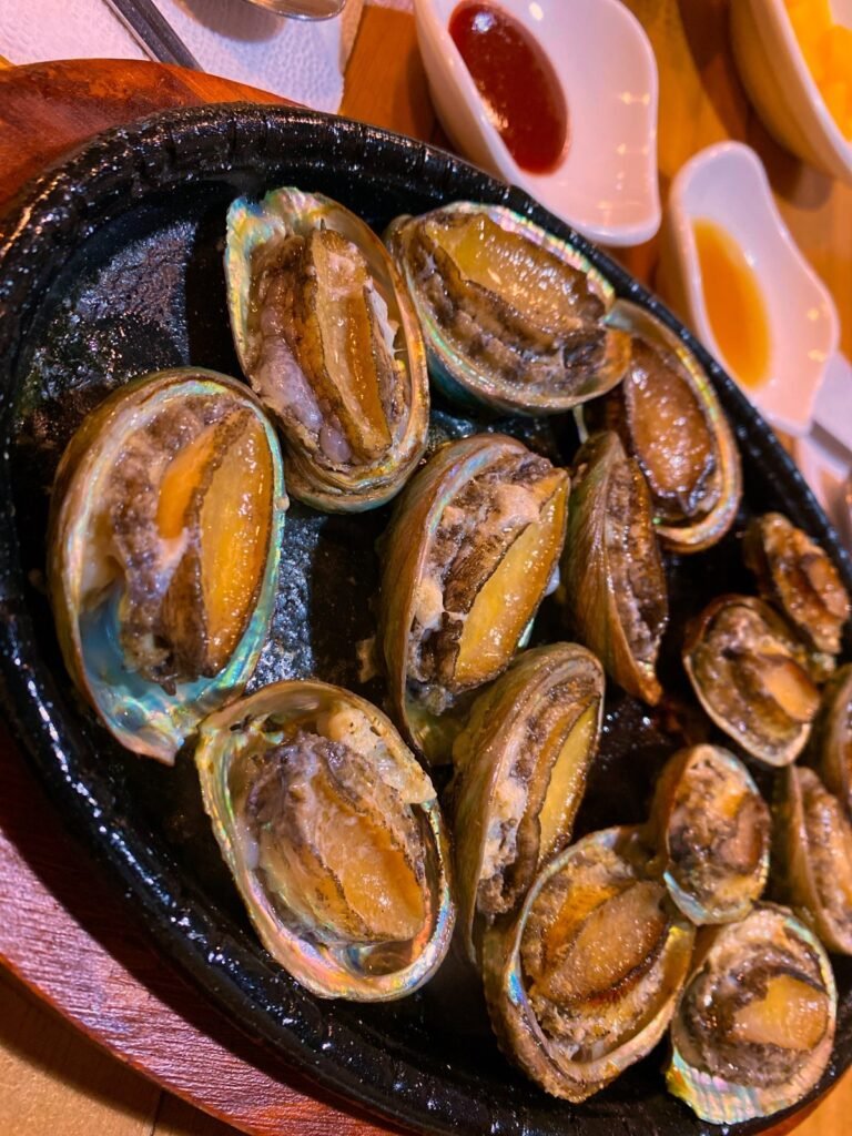 アワビの鉄板焼き